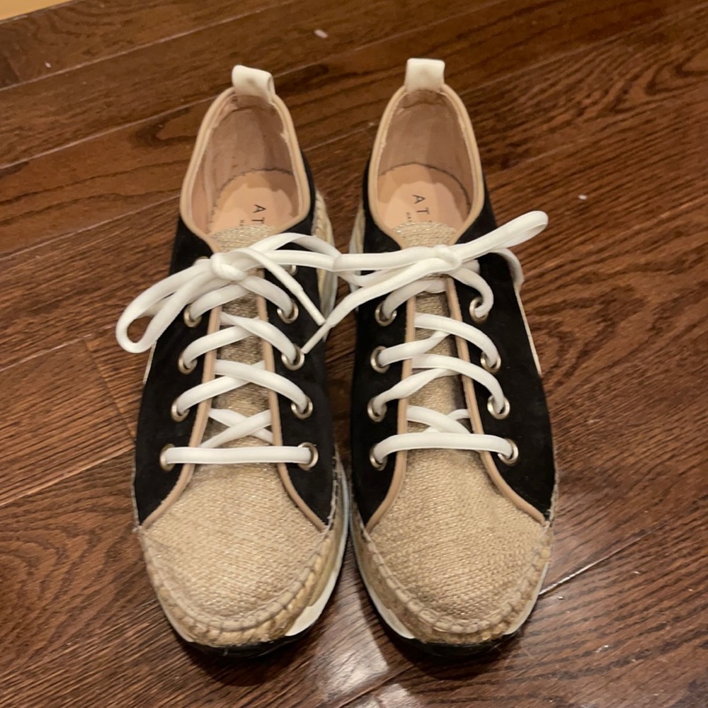 Hand made in Spain Sneakers Ateliers